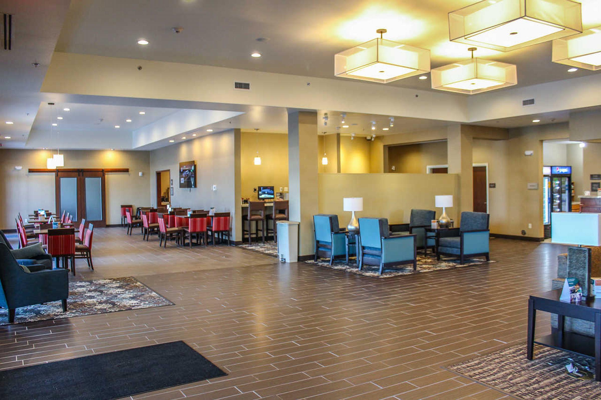 Comfort Suites University Brookings Dış mekan fotoğraf