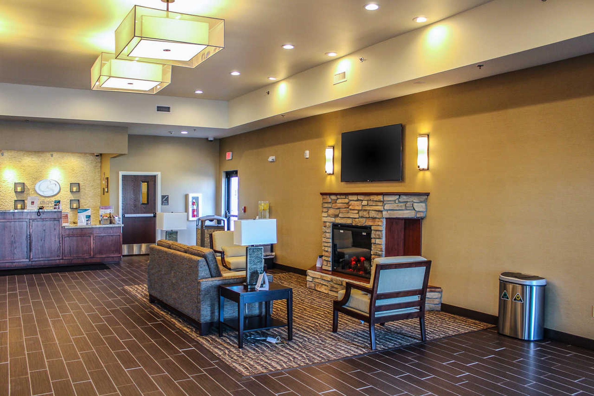 Comfort Suites University Brookings Dış mekan fotoğraf