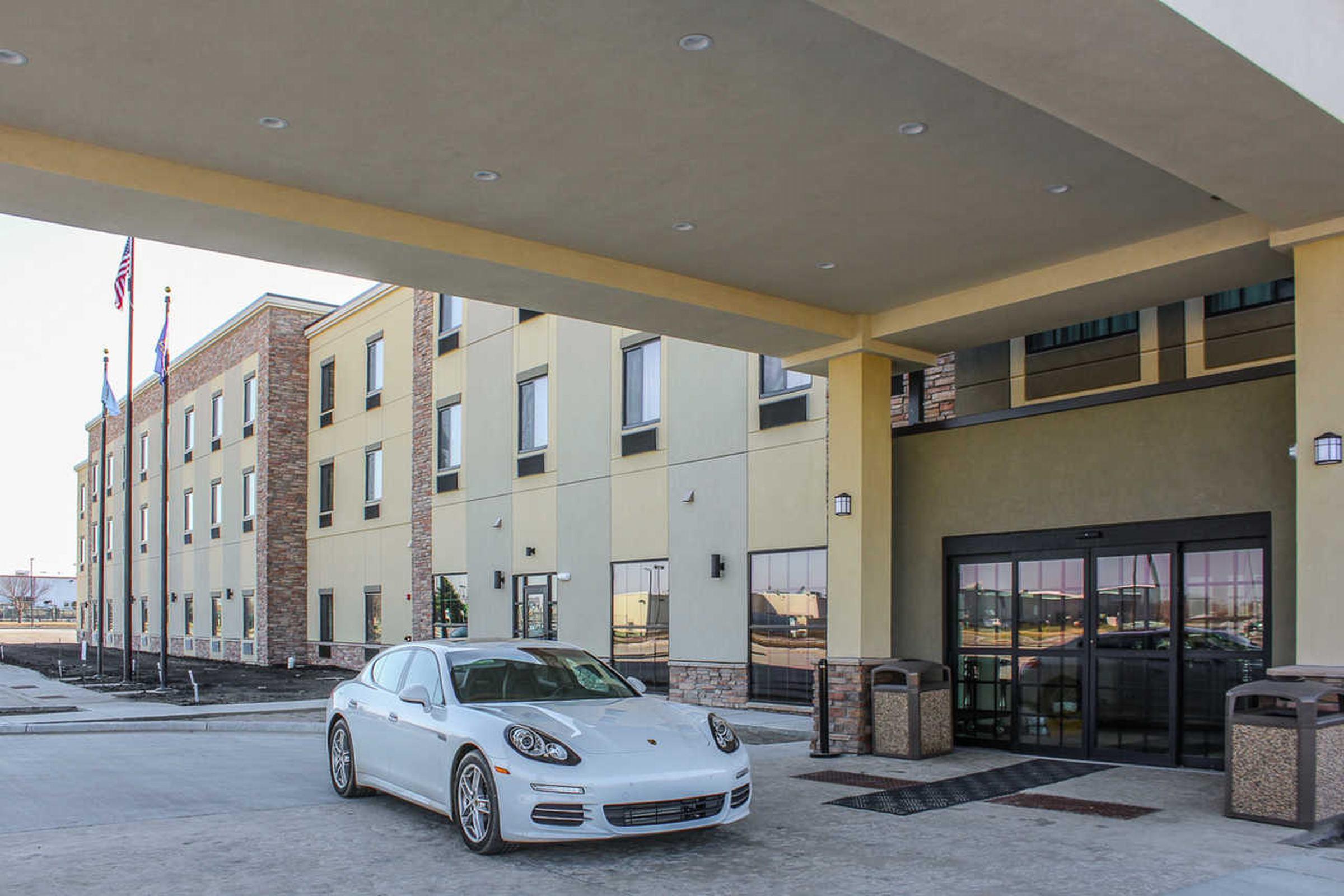 Comfort Suites University Brookings Dış mekan fotoğraf