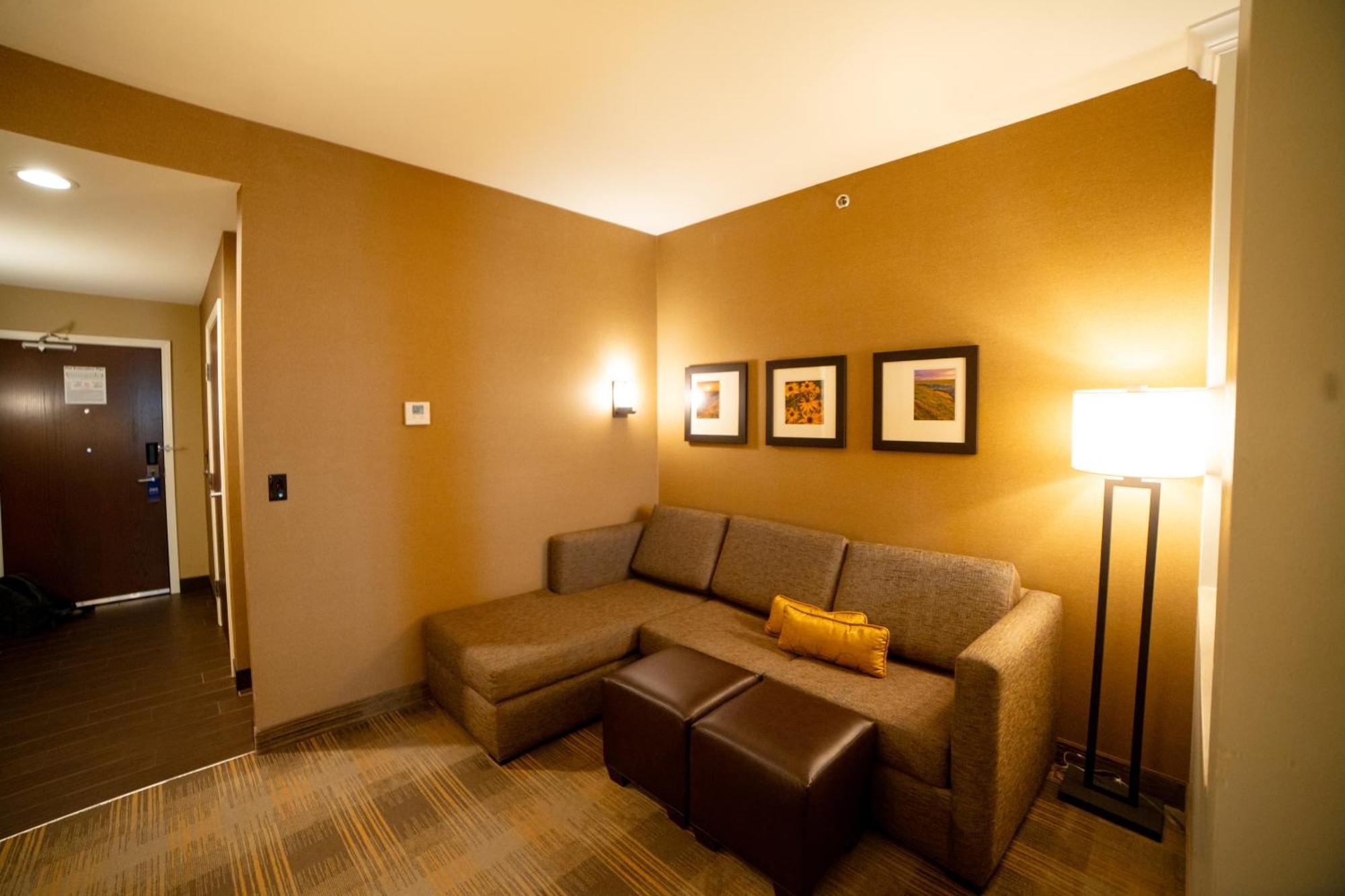 Comfort Suites University Brookings Dış mekan fotoğraf