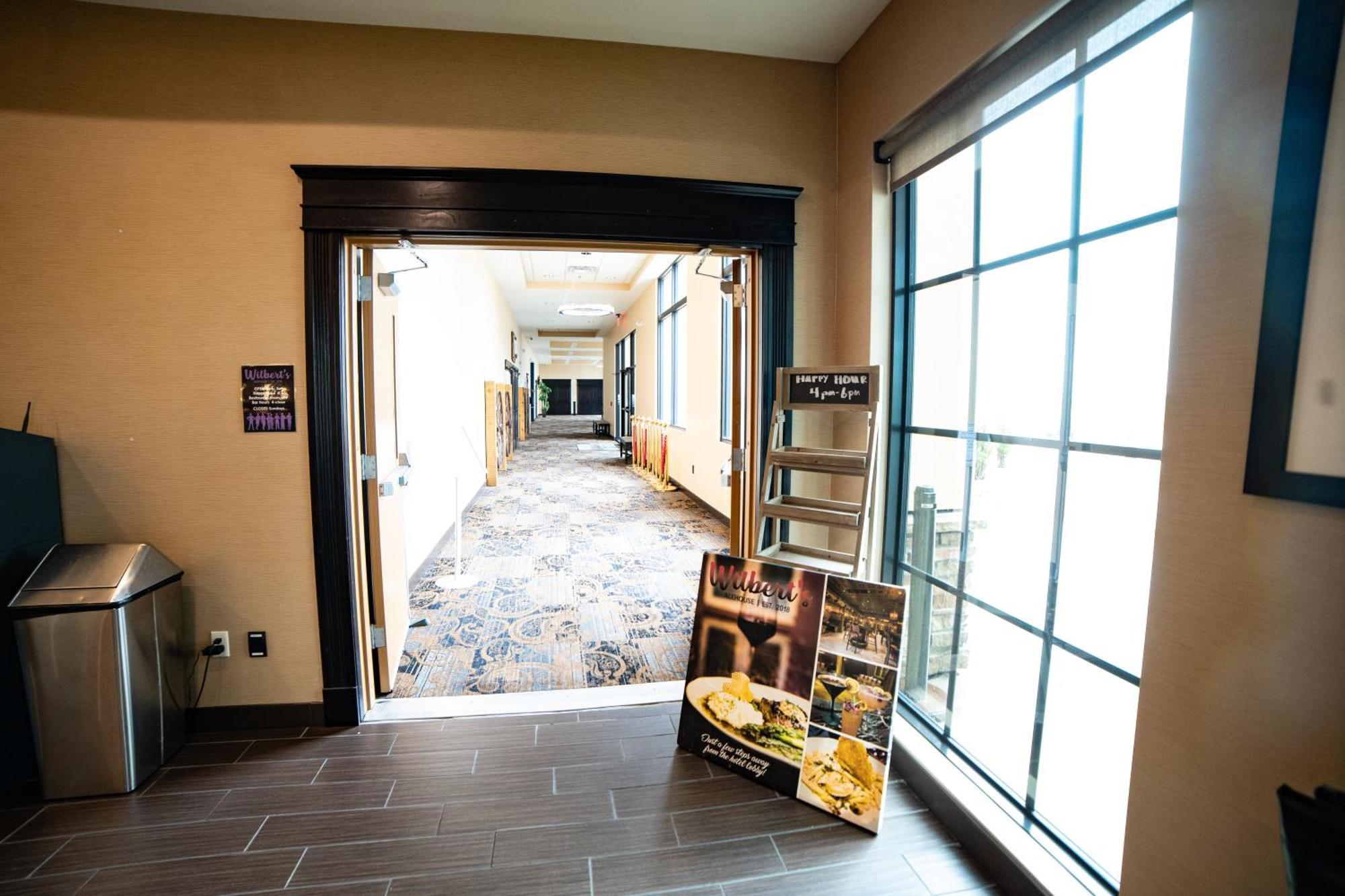 Comfort Suites University Brookings Dış mekan fotoğraf