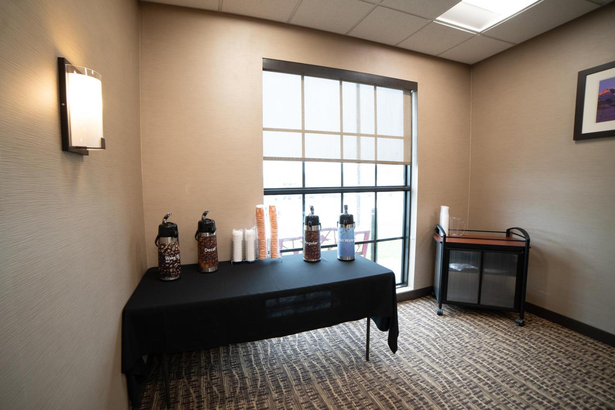 Comfort Suites University Brookings Dış mekan fotoğraf