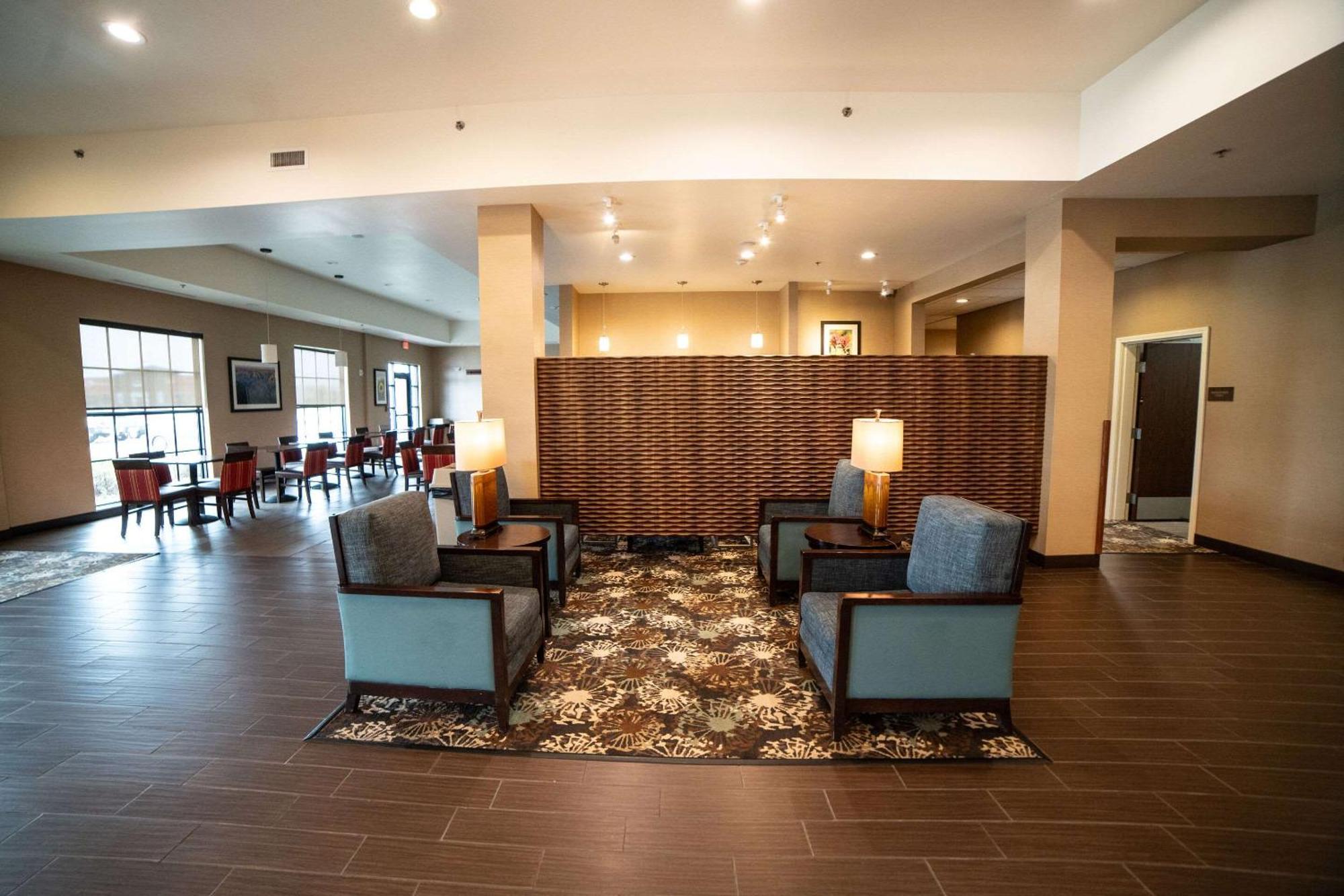 Comfort Suites University Brookings Dış mekan fotoğraf